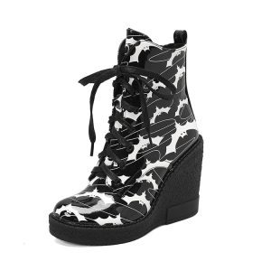 Women's Black PU Platform Fashion Boots with Floral and Figure Pattern Lace-Up