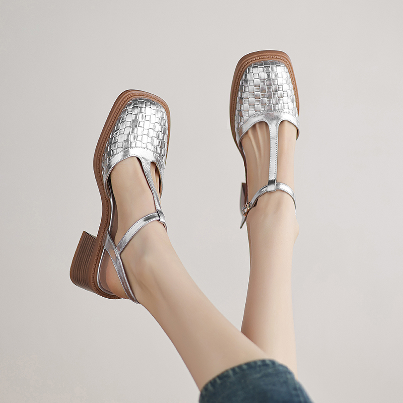 womens-closed-toe-sandals-sheepskin-lining-tpr-sole-summer-2025