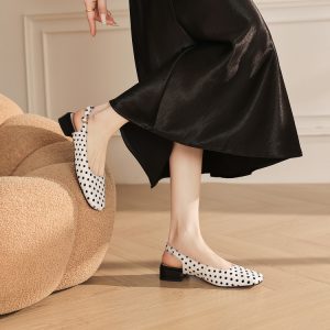 Women's Retro Low Heel Closed Toe Sandals with Horsehair Upper